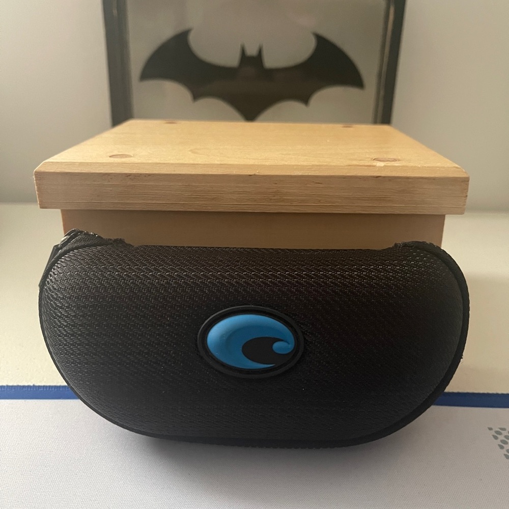 Costa Sunglasses Holder